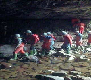  Ingresando al sistema de cueva 